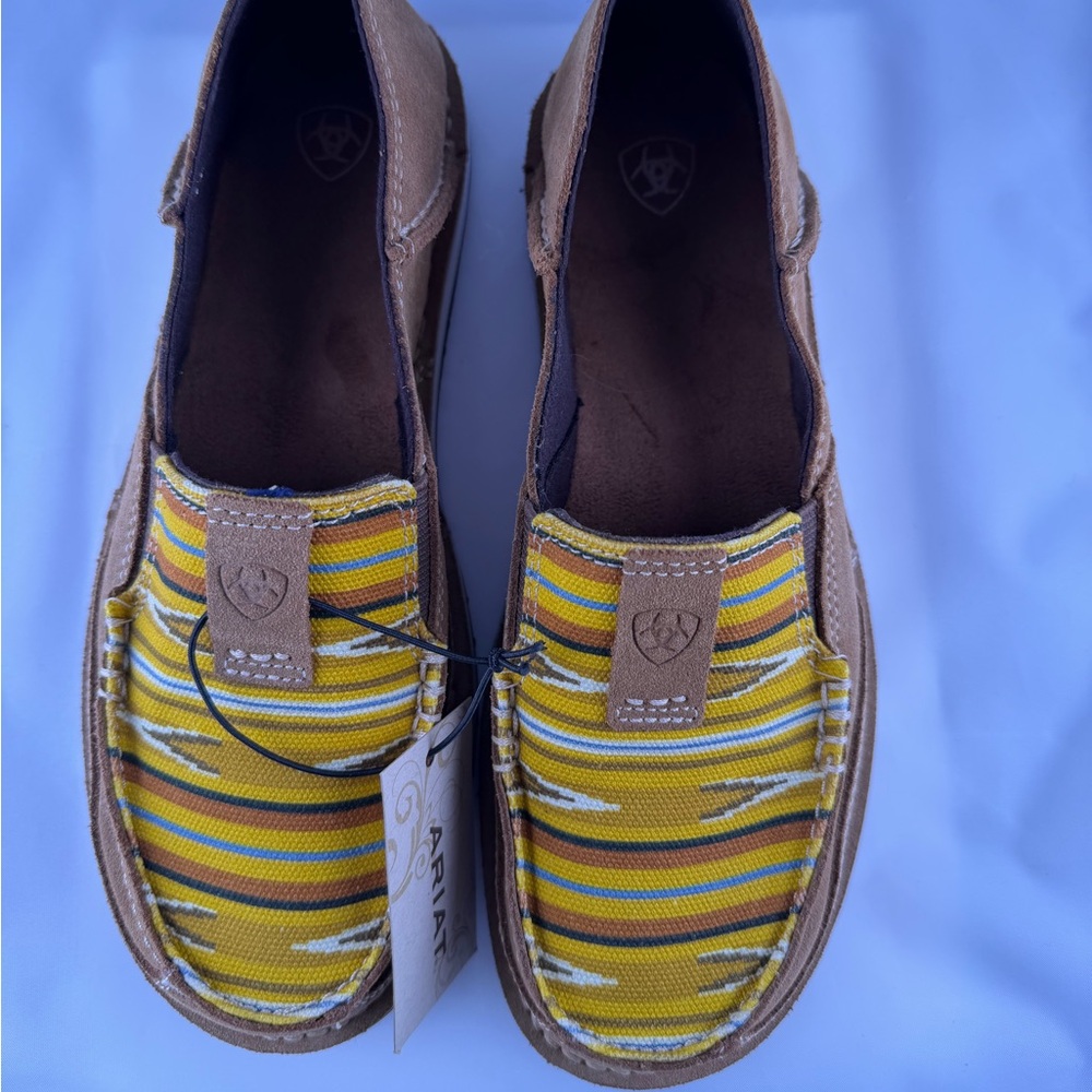 Ariat Women’s Cruiser – Mustard Navajo – Size 7 (NWT)